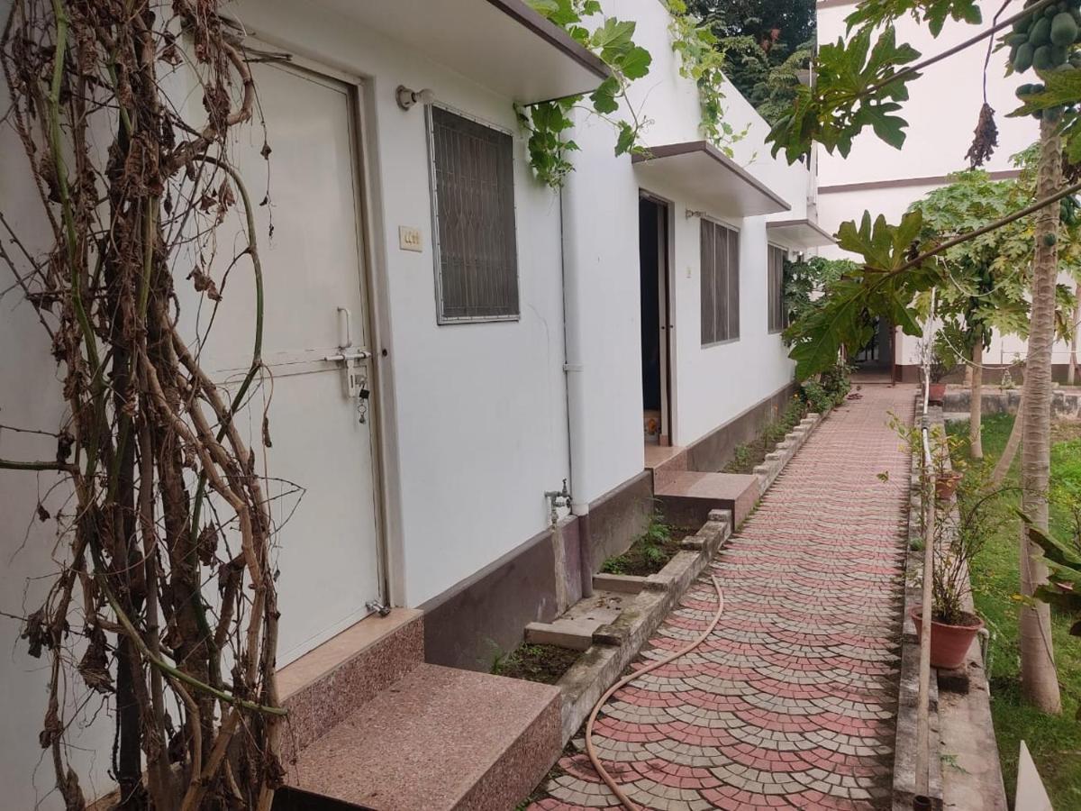 Vatika Homestay Varanasi Luaran gambar