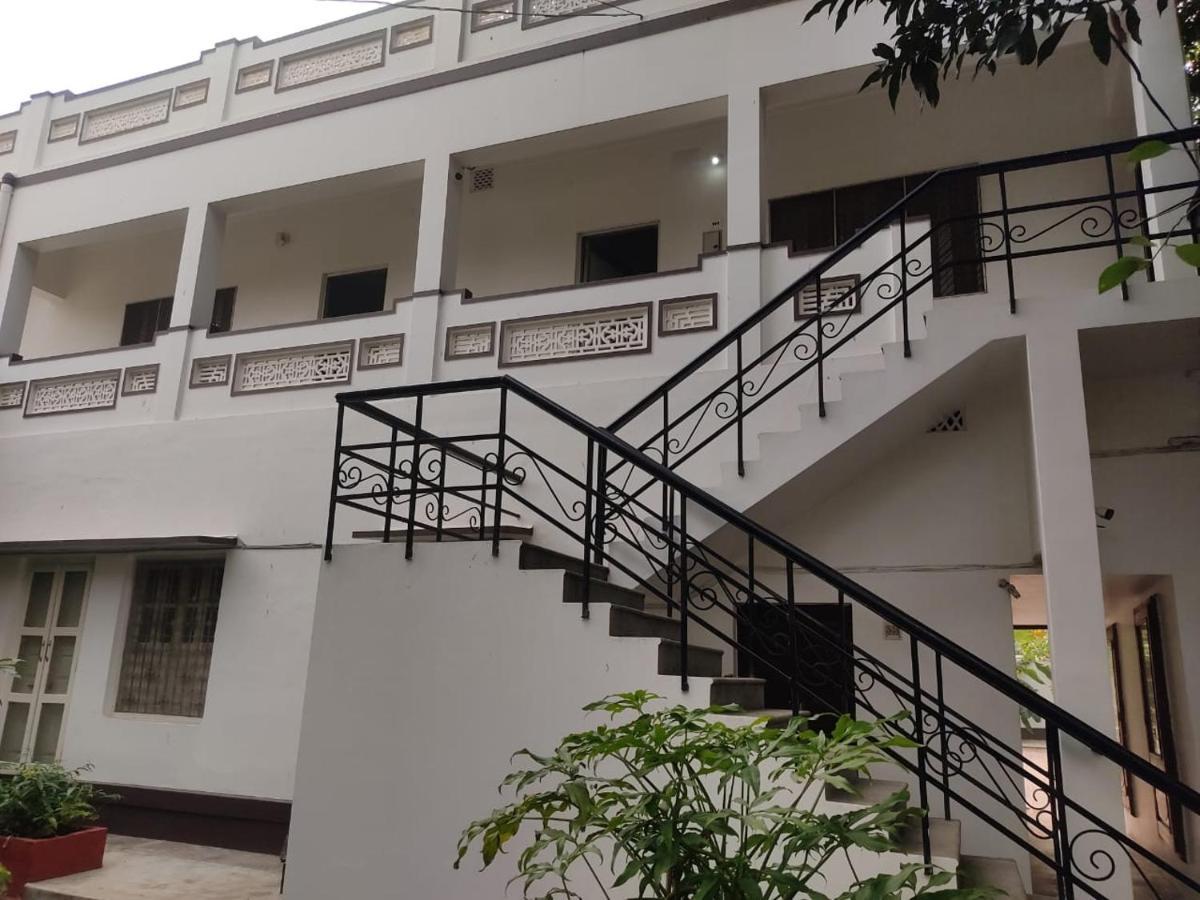 Vatika Homestay Varanasi Luaran gambar