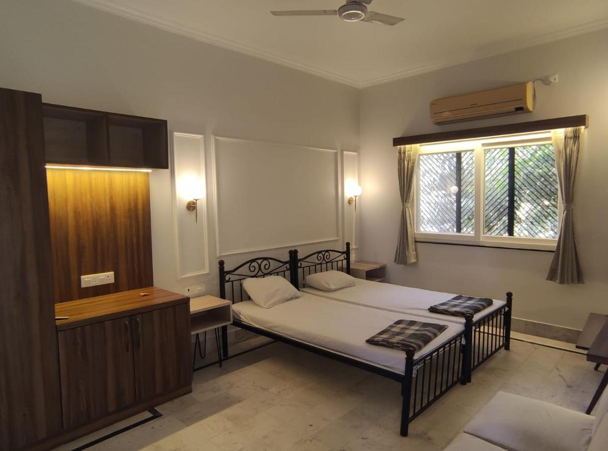 Vatika Homestay Varanasi Luaran gambar