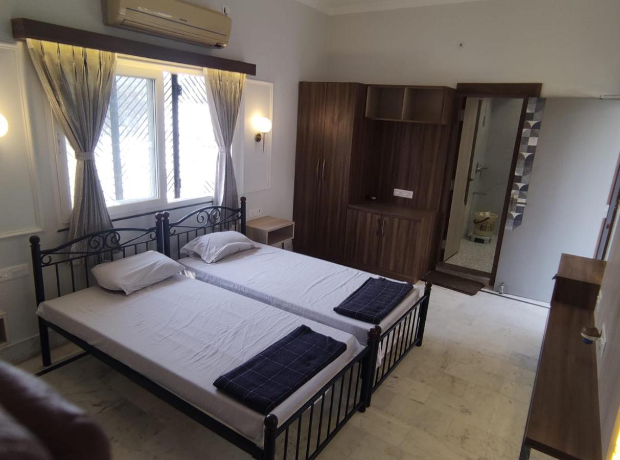 Vatika Homestay Varanasi Luaran gambar